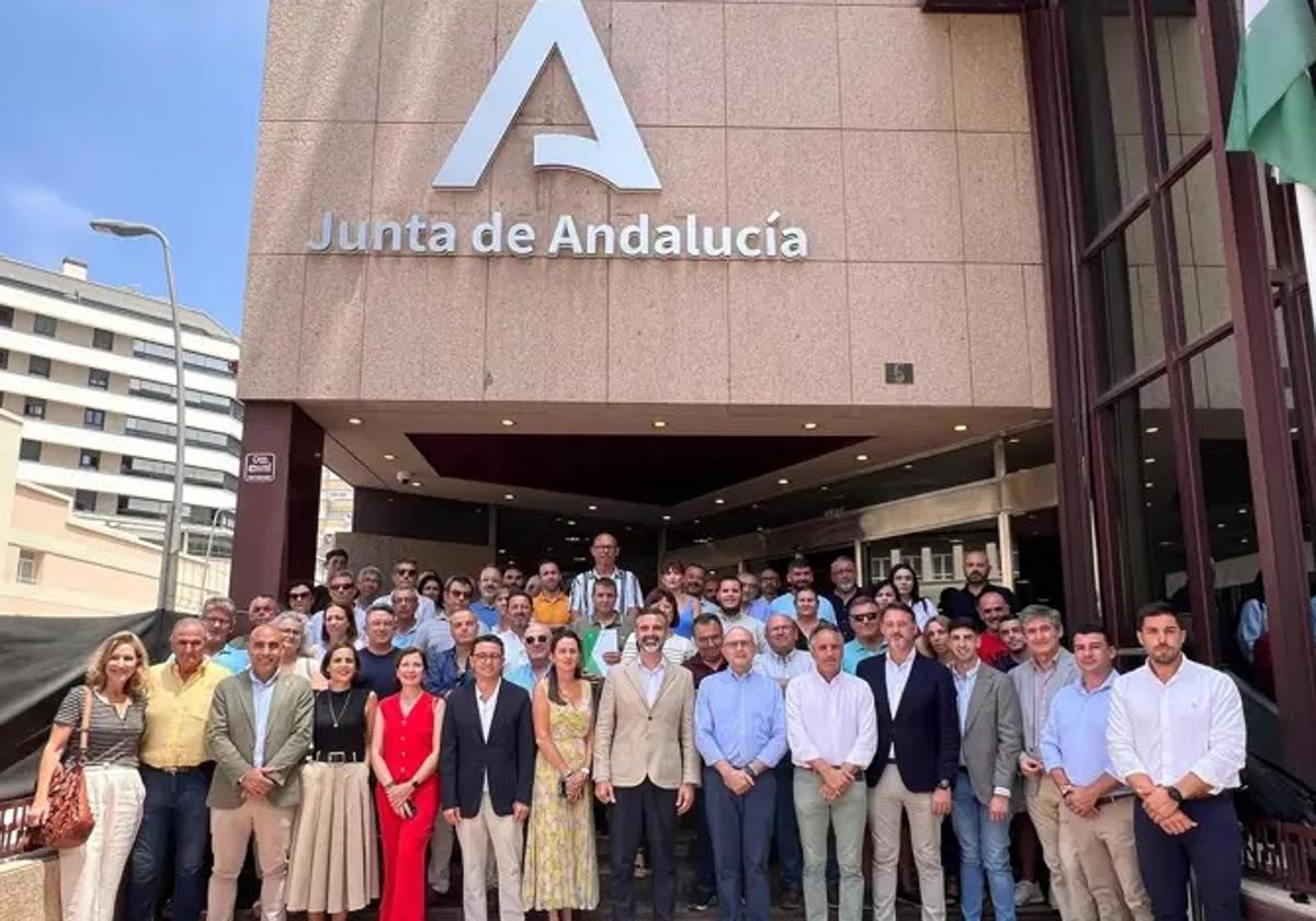 Entrega de ayudas a agricultores y ganaderos de Almería para la modernización de sus explotaciones.