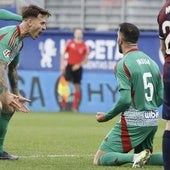 Pablo Insua celebra su gol en Ipurua la temporada pasada.
