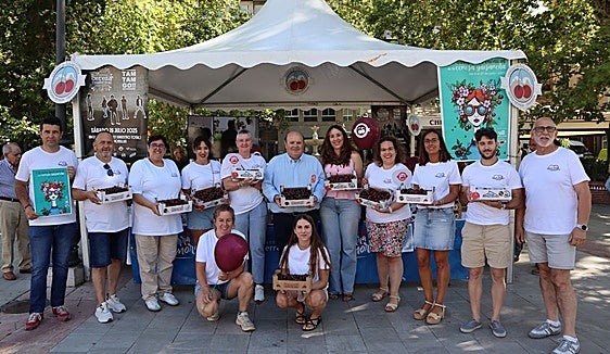 Las Jornadas Gastronómicas de la Cereza Güejareña conceden la Cereza de Oro 2025, a título póstumo, al duque de San Pedro de Galatino