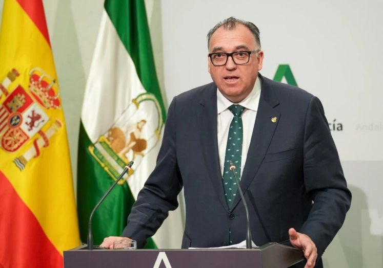 El consejero del ramo, Arturo Bernal, ha puntualizado que cada producción que se desarrolla en la comunidad «multiplica la demanda» de alojamiento.