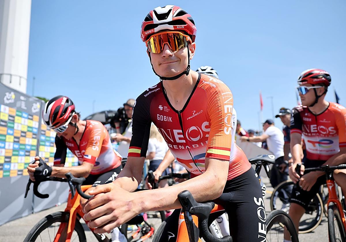 Carlos Rodríguez, en la salida de la etapa de este miércoles.