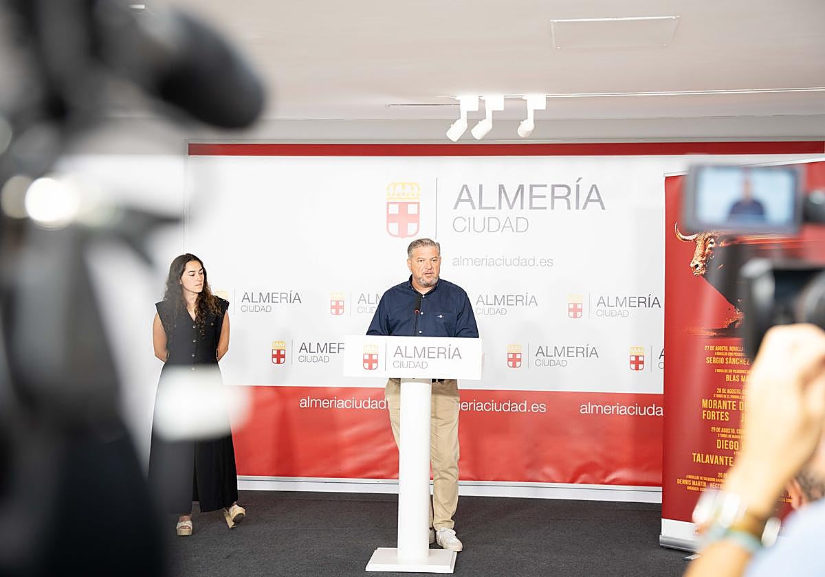 La Feria Taurina de Almería aboga por el relevo generacional y saca un abono joven por 38 euros