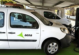 El Aeropuerto de Almería se renueva con 37 puntos para carga eléctrica de vehículos