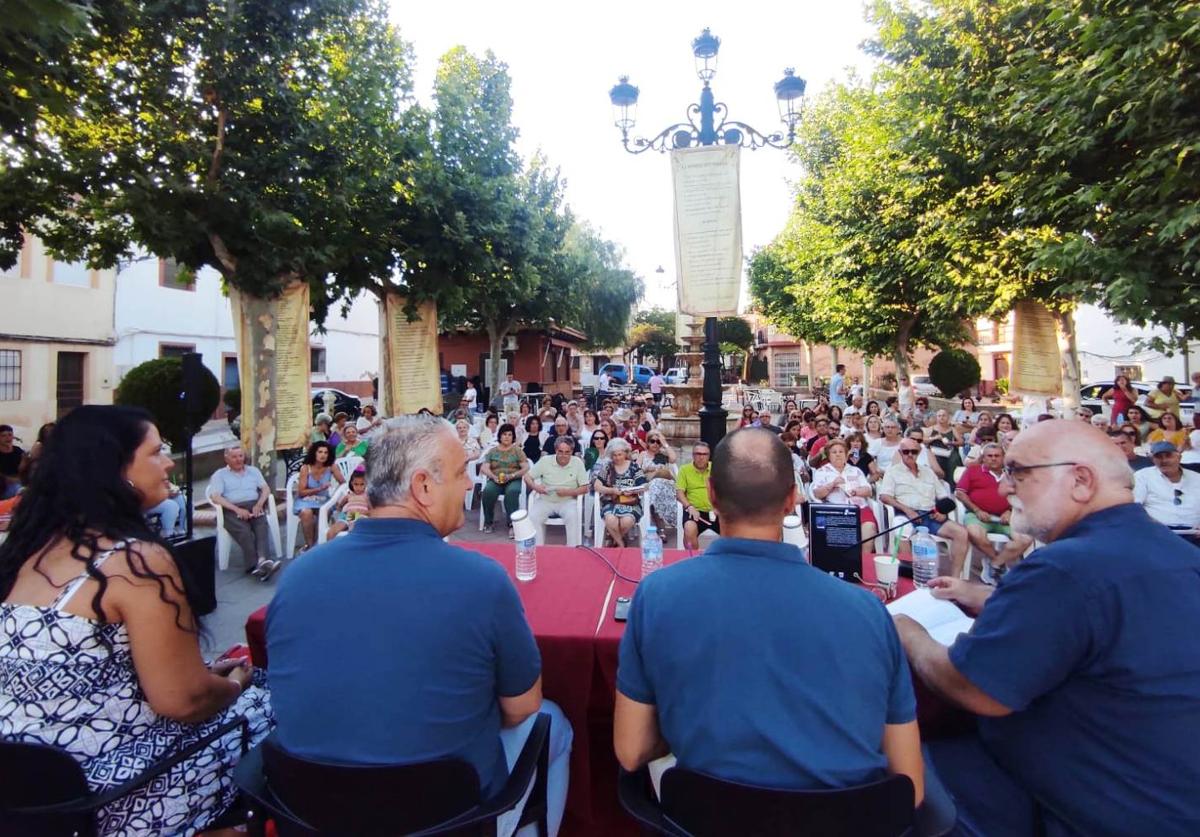 Presentación en Venta de los Santos de la obra 'Garnata'.