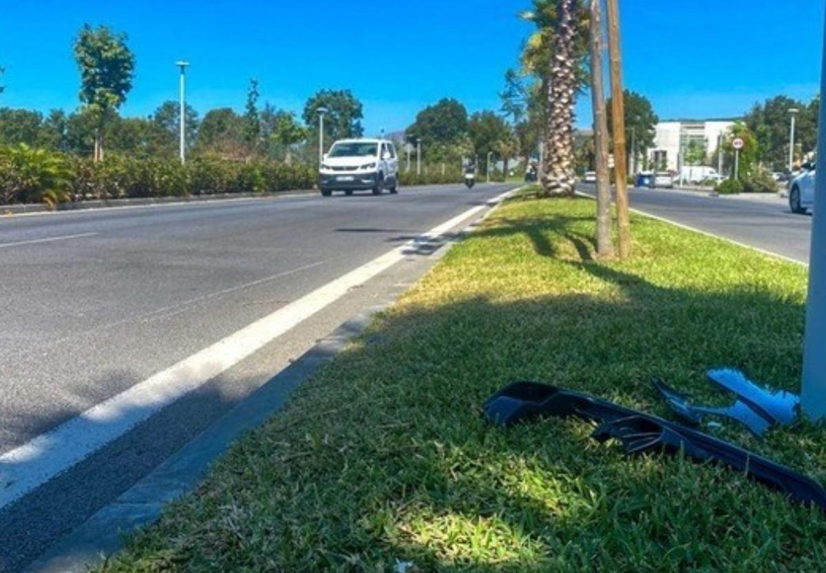 Mueren dos jóvenes de 21 años tras chocar su moto contra un bordillo en Motril