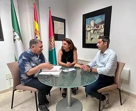 El PSOE traslada al Defensor del Ciudadano los cortes de luz, el sinhogarismo y el problema de vivienda