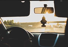 Ambientador que cuelga del retrovisor de vehículo