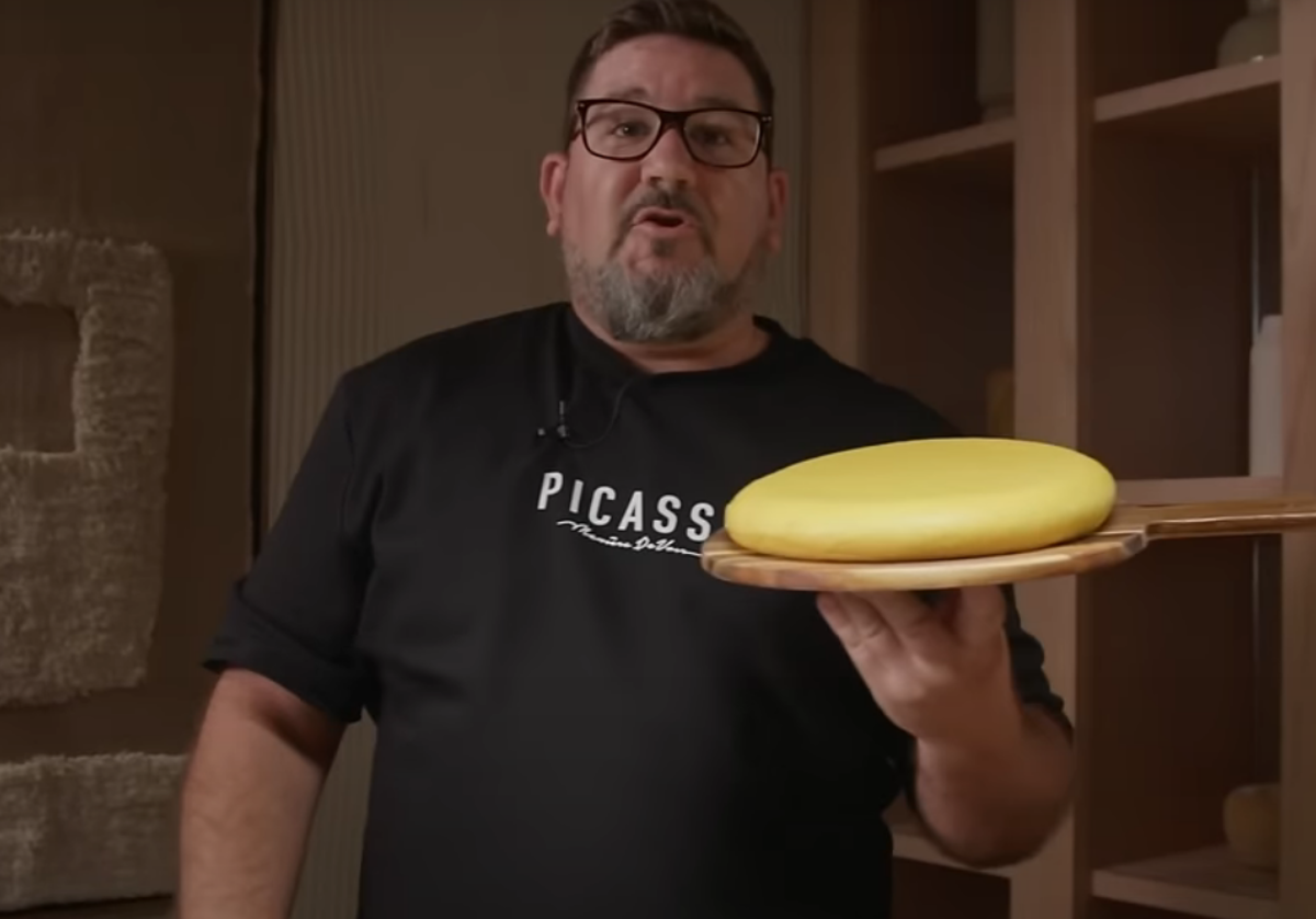 Dani García enseña receta de tortilla de patatas en su canal de Youtube