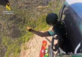 Uno de los rescates de la Guardia Civil en Granada este fin de semana.