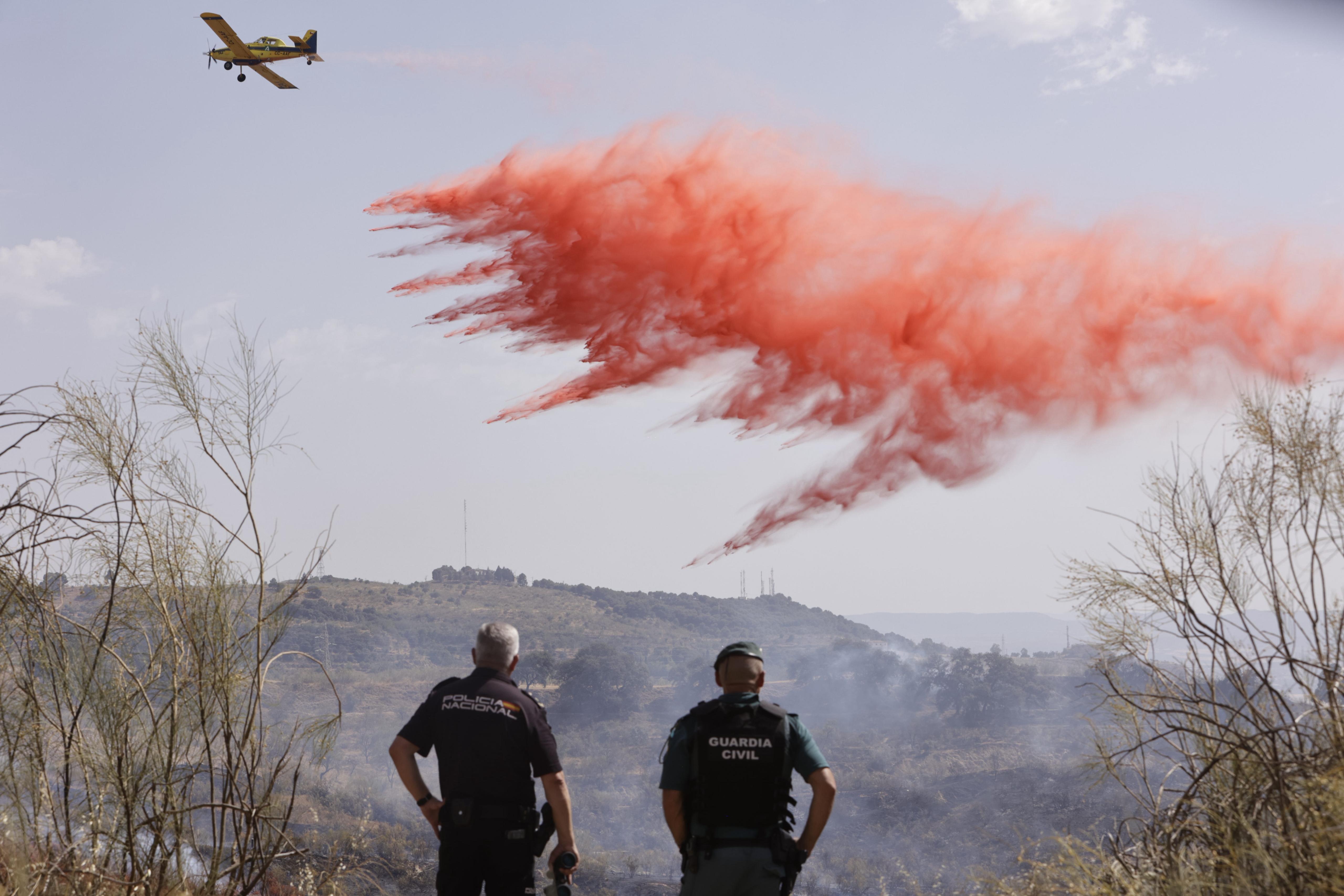 Las espectaculares imágenes del incendio declarado en Jun