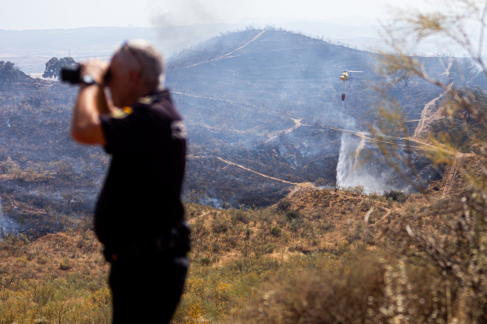Las espectaculares imágenes del incendio declarado en Jun