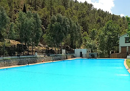 piscina del paraje natural de Amurjo, Jaén.