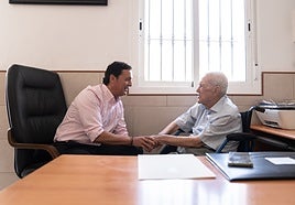 Diputación concede el Escudo de Oro de la provincia a José Torres, alcalde de Chercos