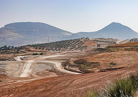 Obras en el tramo Riofrío de la variante de Loja en junio pasado.