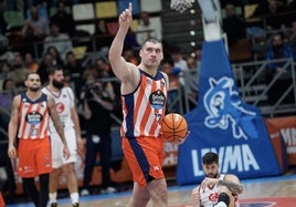 El Covirán suma a su plantel la garra de Beqa Burjanadze.