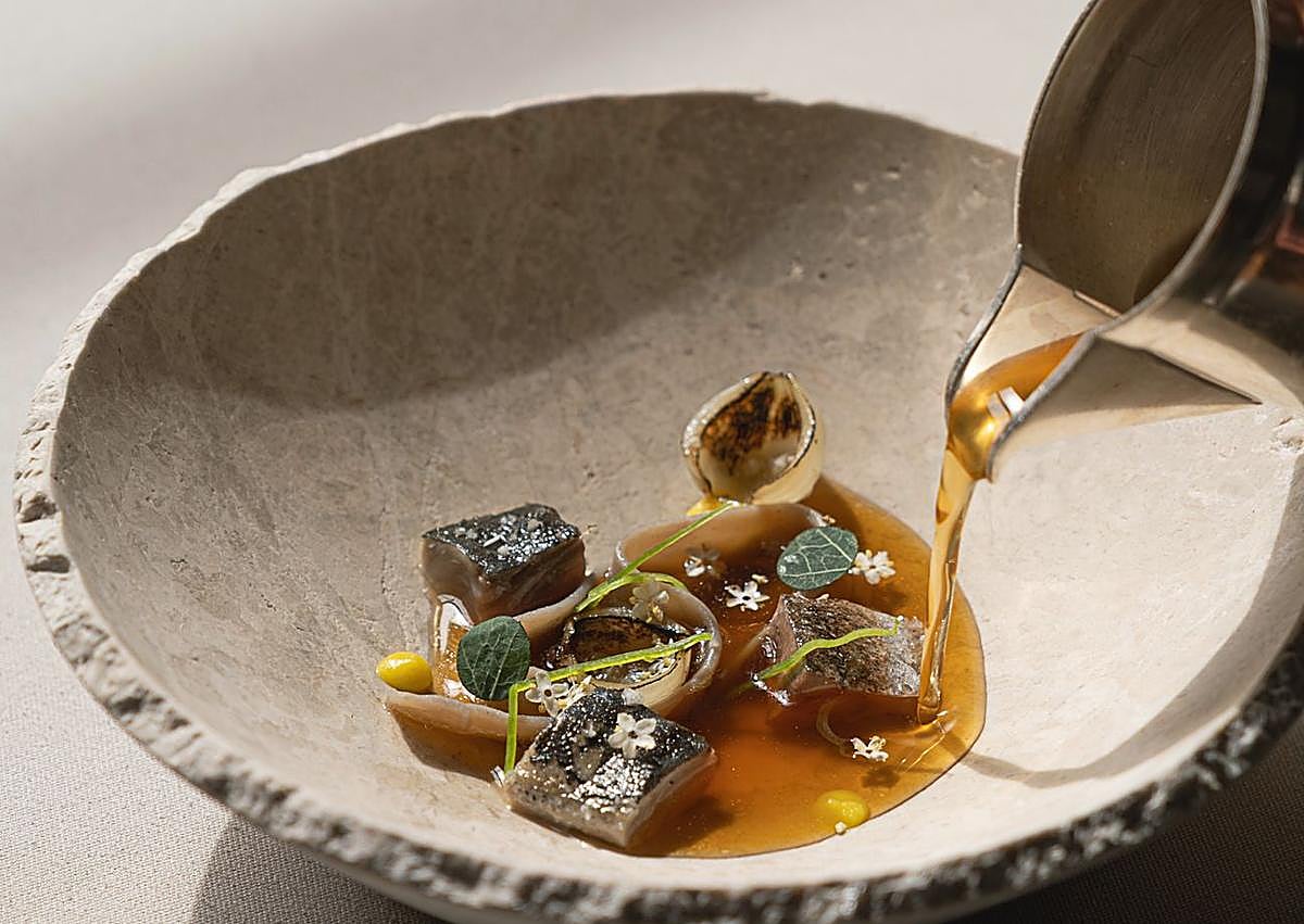 Imagen secundaria 1 - El cocinero granadino que arrasa en Mallorca y aspira a la estrella Michelin: «Me gustaría volver a casa»