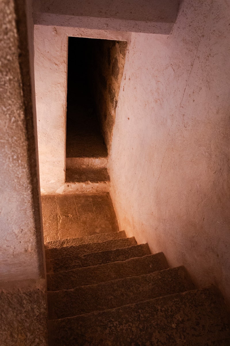 Las imágenes del interior del Castillo de la Calahorra y el acto de adquisición