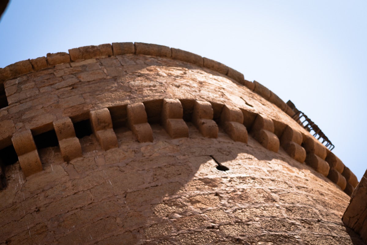 Las imágenes del interior del Castillo de la Calahorra y el acto de adquisición