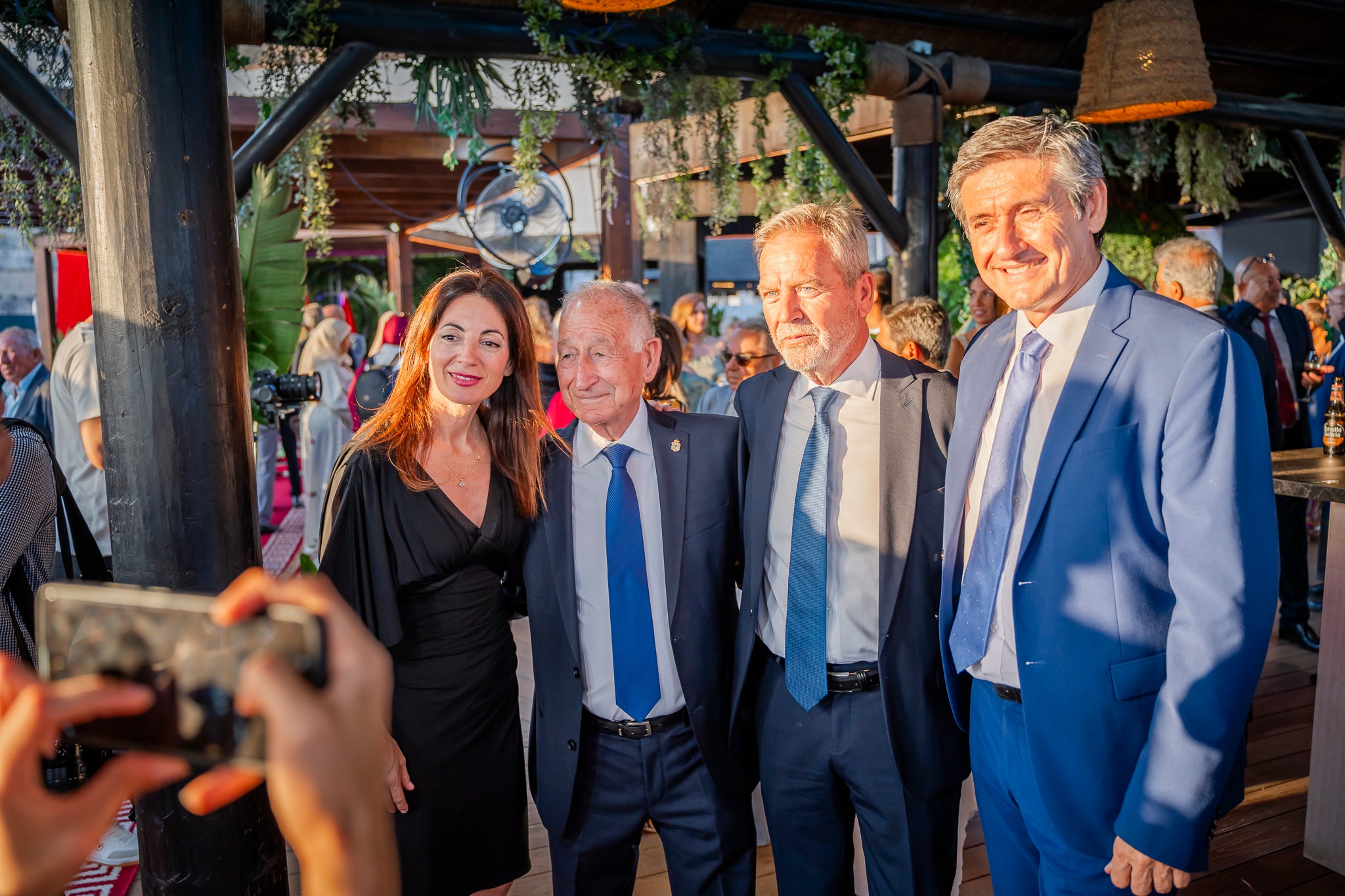 El abrazo entre las orillas de Alborán