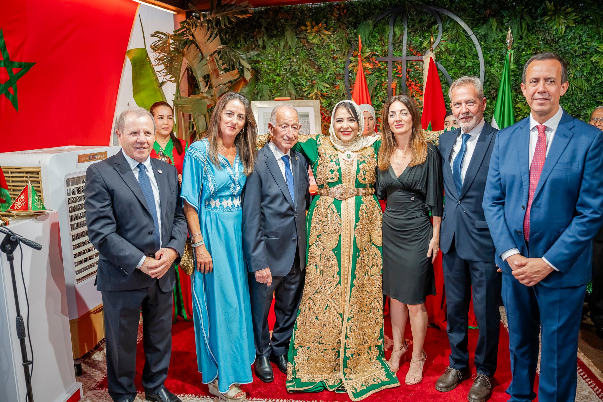 El abrazo entre las orillas de Alborán