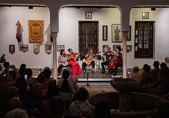 Un momento de la actuación conjunta de Angélica Rodríguez y el Quartett Hama.