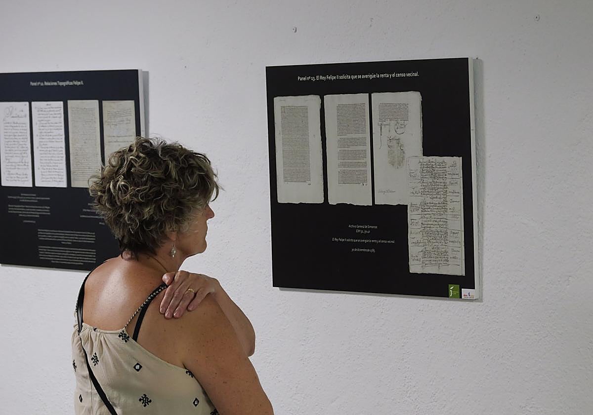 Imagen principal - Inaugurada una exposición sobre la cultura y patrimonio de Albanchez de Mágina