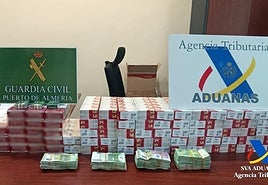 Incautan en Almería 500 cajetillas de tabaco ocultas en un doble fondo de una furgoneta procedente de Argelia