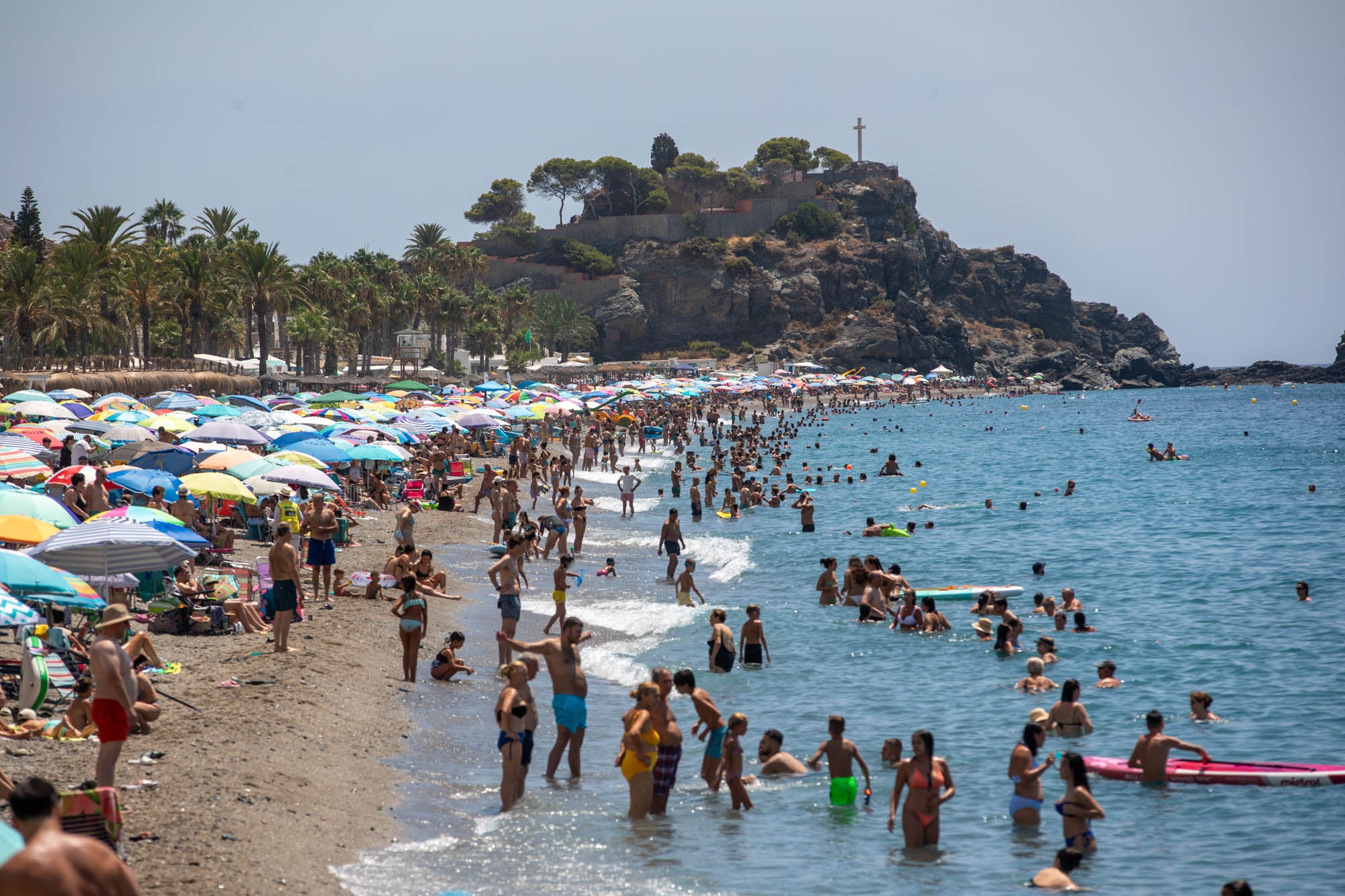 Primer fin de semana de agosto a reventar en Almuñécar