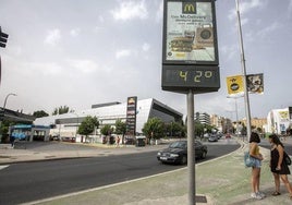 El 112 pide a los andaluces no salir a la calle en las horas críticas de este domingo