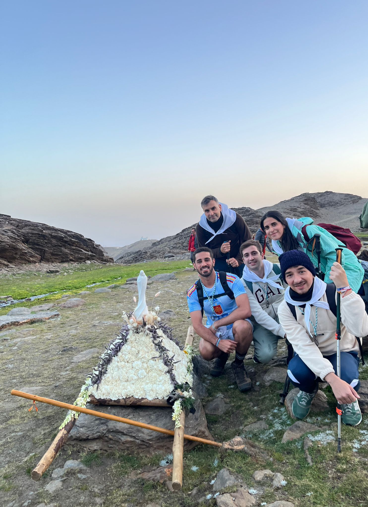 Las bellas imágenes de la romería más alta de España