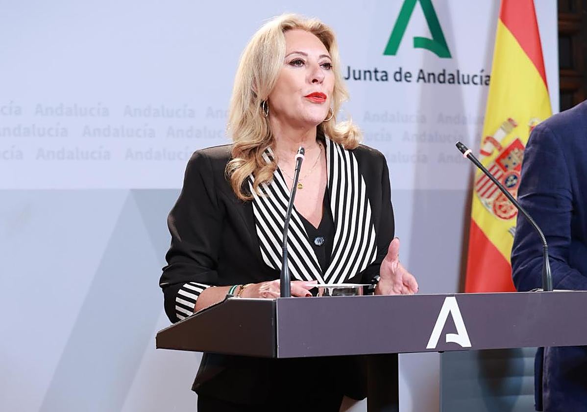 La consejera de Economía, Hacienda y Fondos Europeos y portavoz del Gobierno, Carolina España