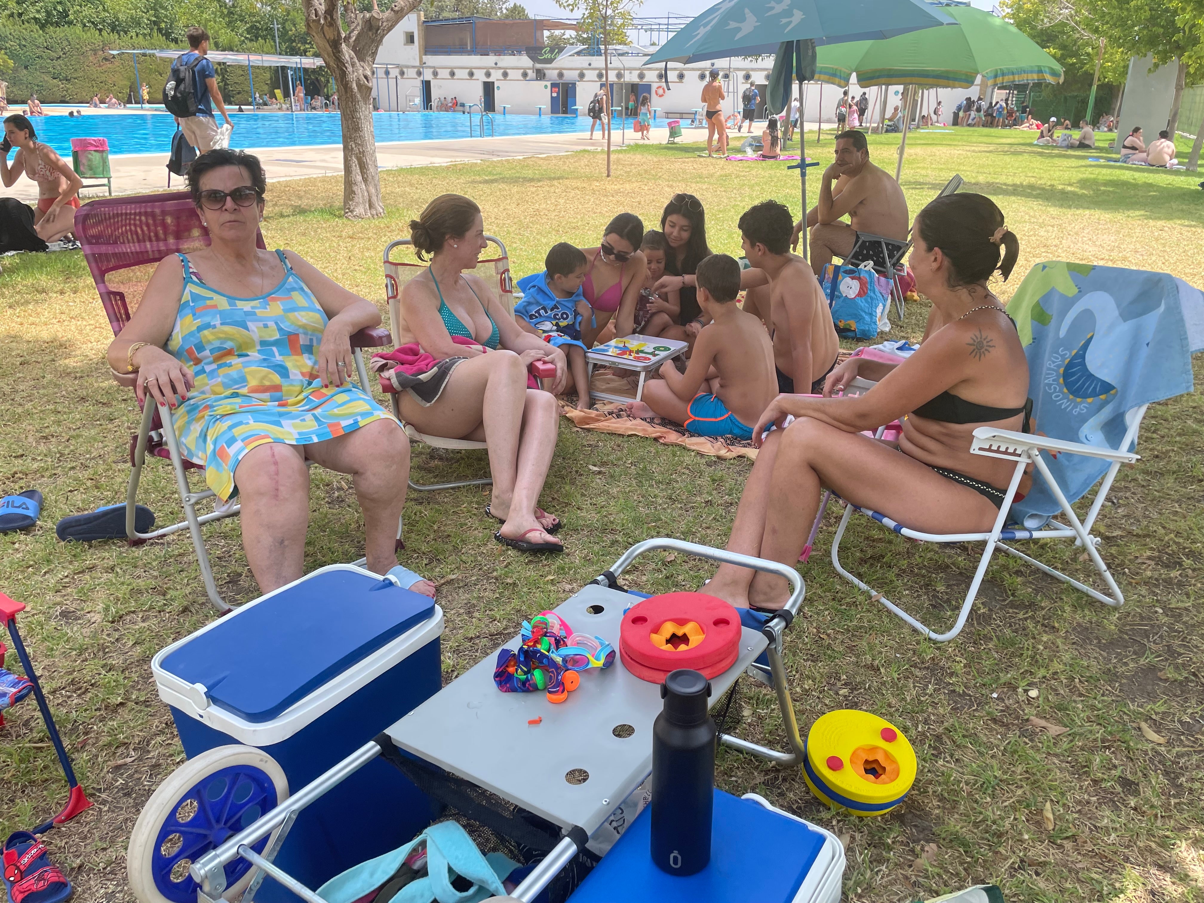 Así capean los jinenses el calor extremo