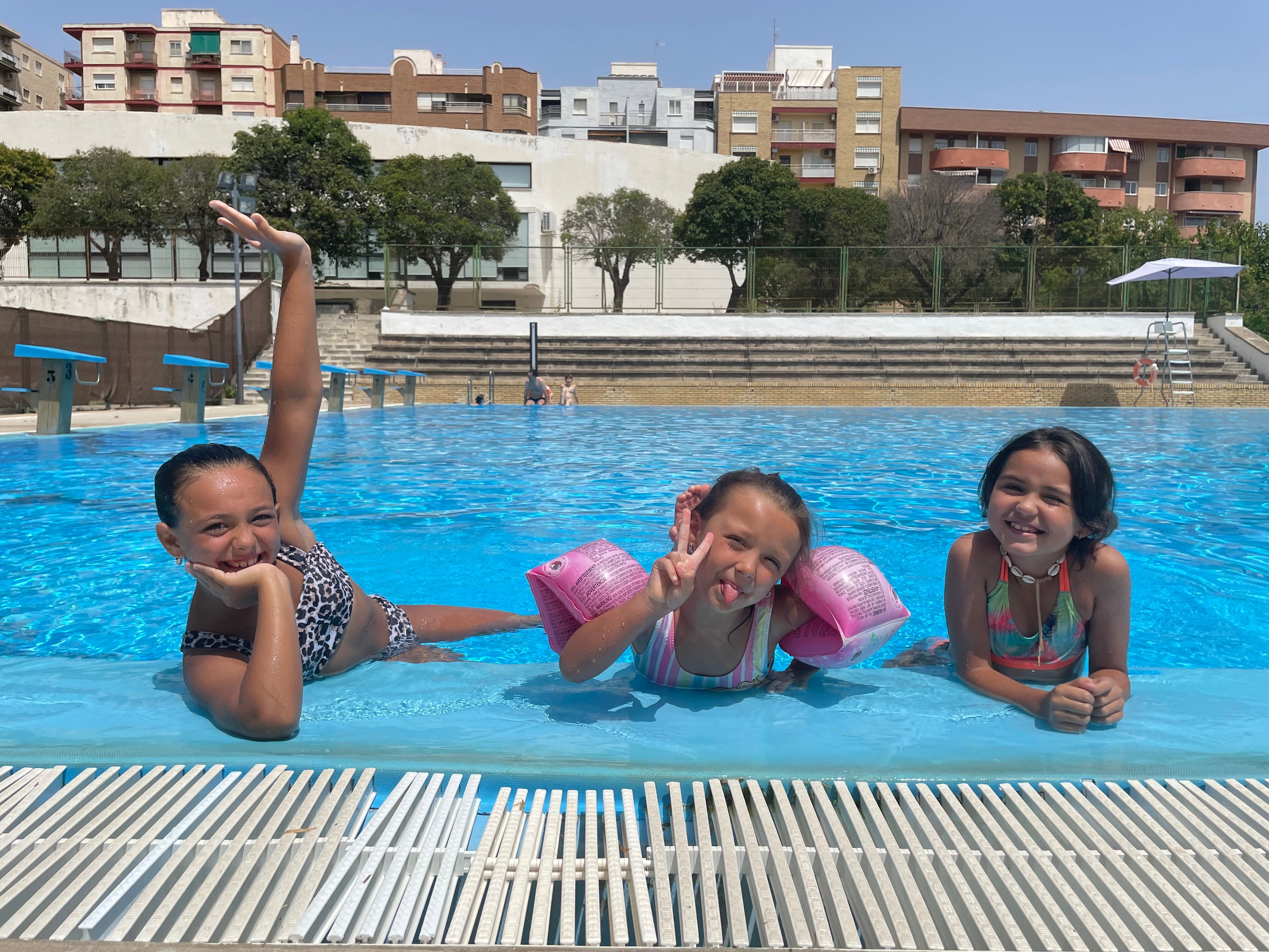 Así capean los jinenses el calor extremo