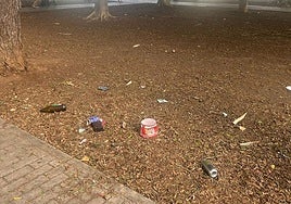 Los vecinos se quedan de la falta de mantenimiento de los parques de la zona.