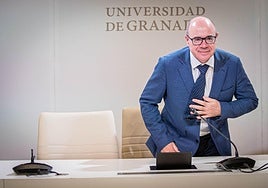 Pedro Mercado, rector de la UGR.