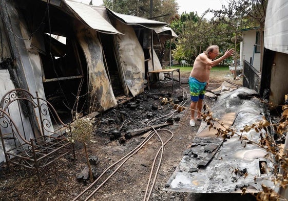 Una de las zonas de camping de Tarifa que han sido afectadas por el incendio.