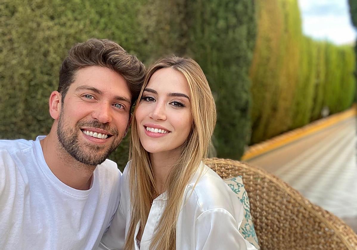 Ana y su pareja, se darán pronto el 'sí quiero'