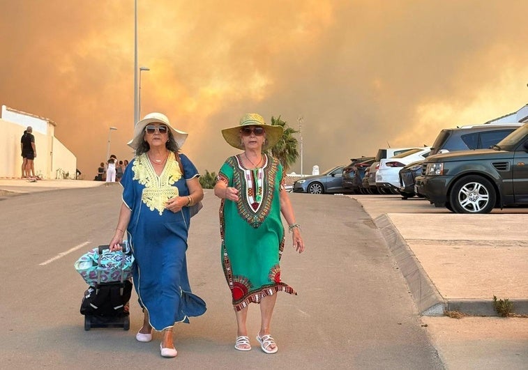 La curiosa imagen del incendio de Tarifa que se ha vuelto viral