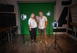 María Martín y Cecilio Puertas en La Ampliadora, donde ha germinado nuevamente el festival Patata.