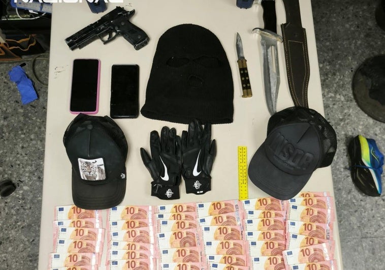Detenidos tres violentos atracadores que asaltaban salones de juego de Granada y Sevilla armados