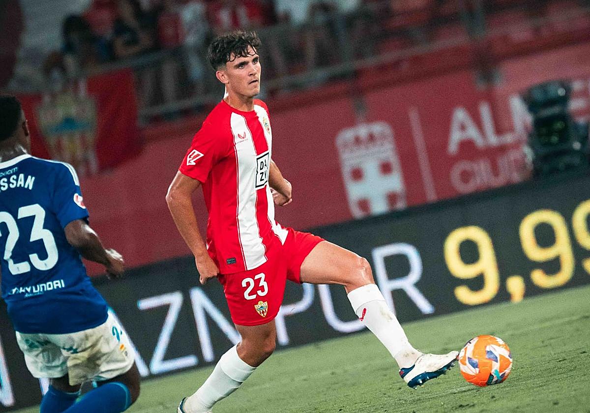 Selvi durante un partido con el Almería