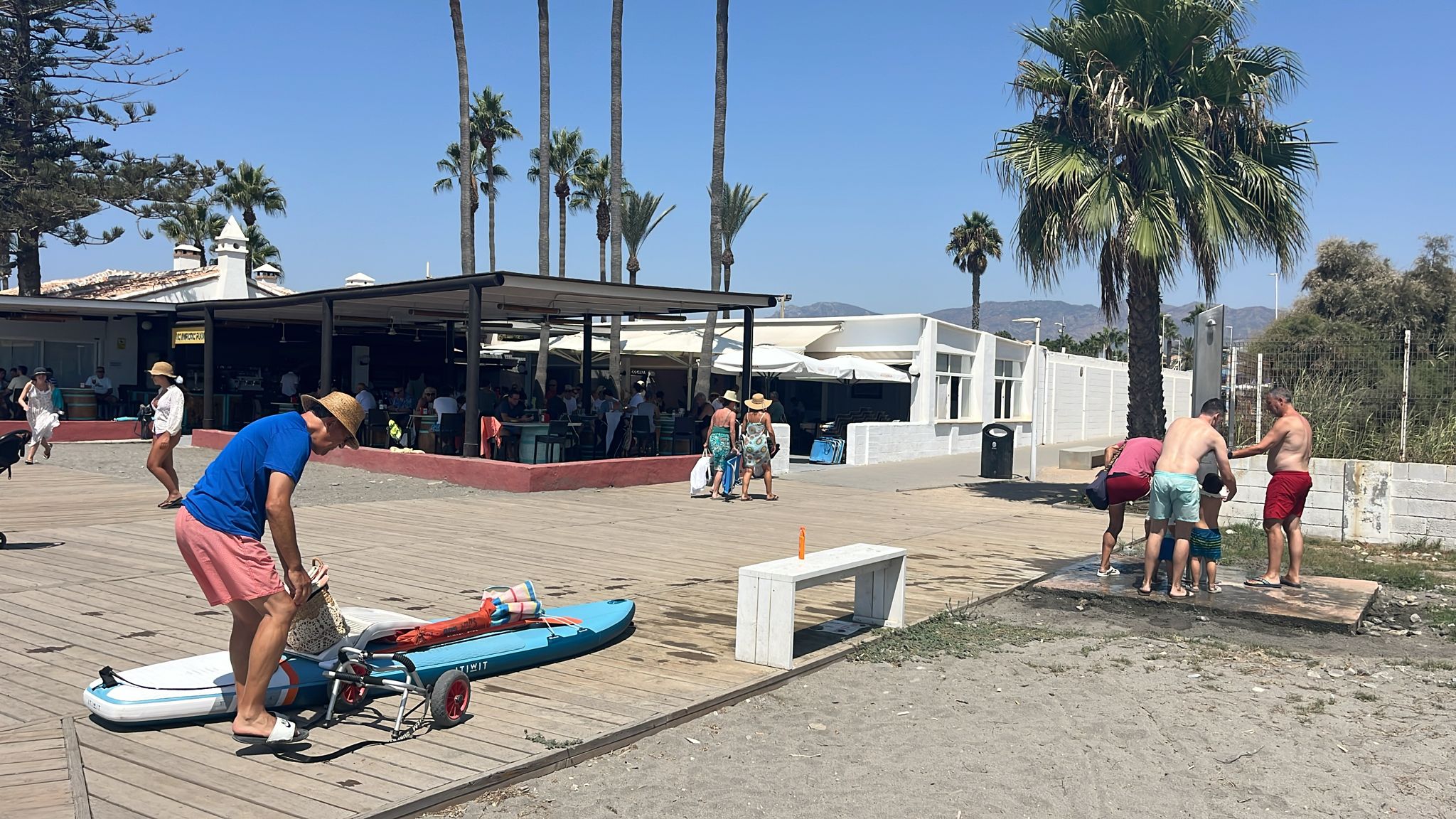 Ambientazo en la Costa para el puente