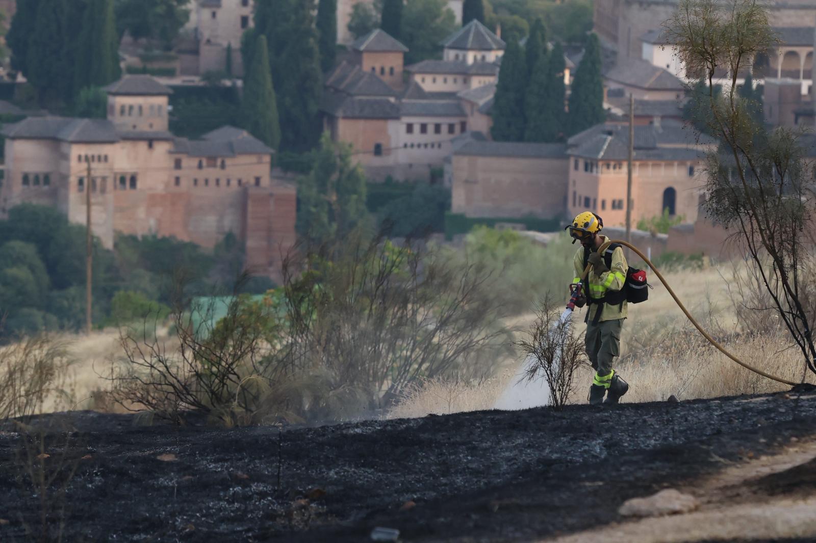Las imágenes del incendio en San Miguel Alto