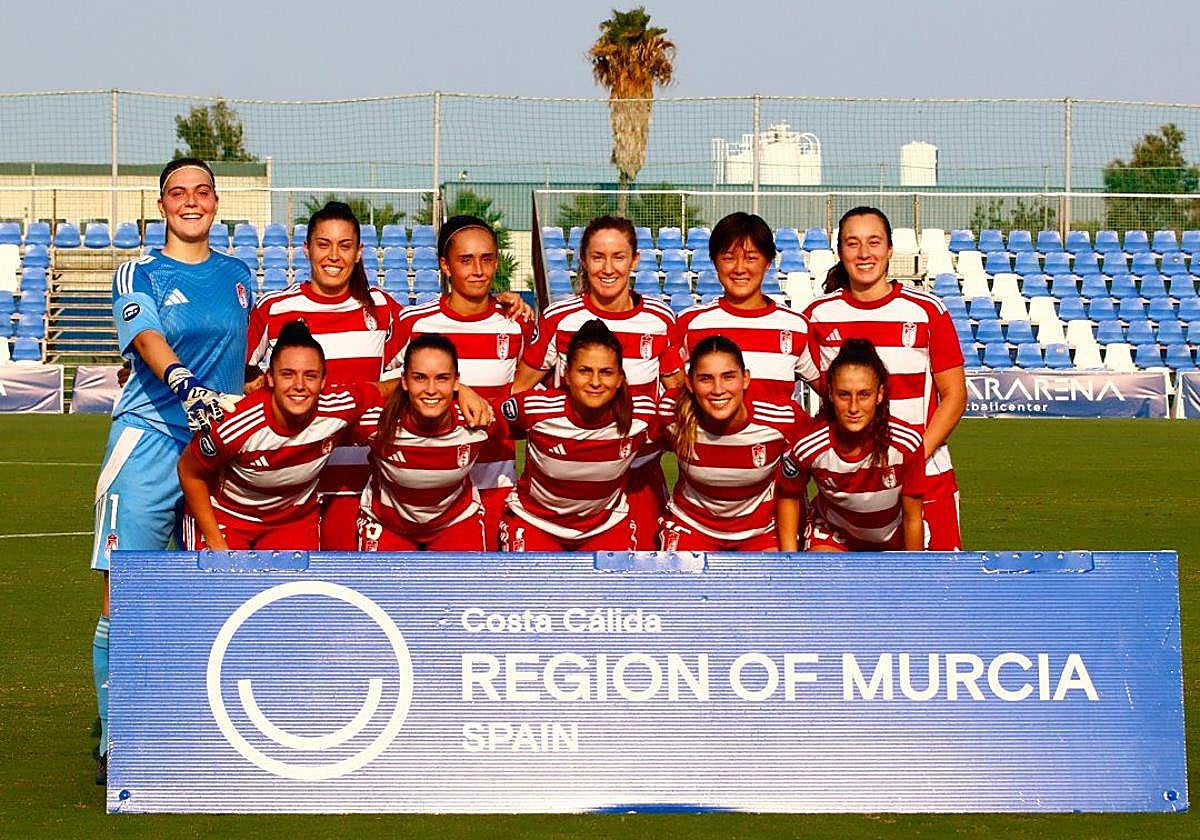Alineación titular del Granada femenino para medirse al Valencia.