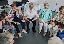 Más de 38.640 personas mayores participan en talleres saludables en Andalucía