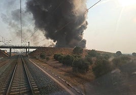 Incendio en una fábrica de Toledo que provocó la interruoción de las conexiones ferroviarias entre Madrid y Andalucía