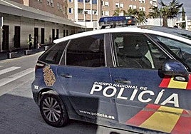 Imagen de archivo de un coche de Policía Nacional.