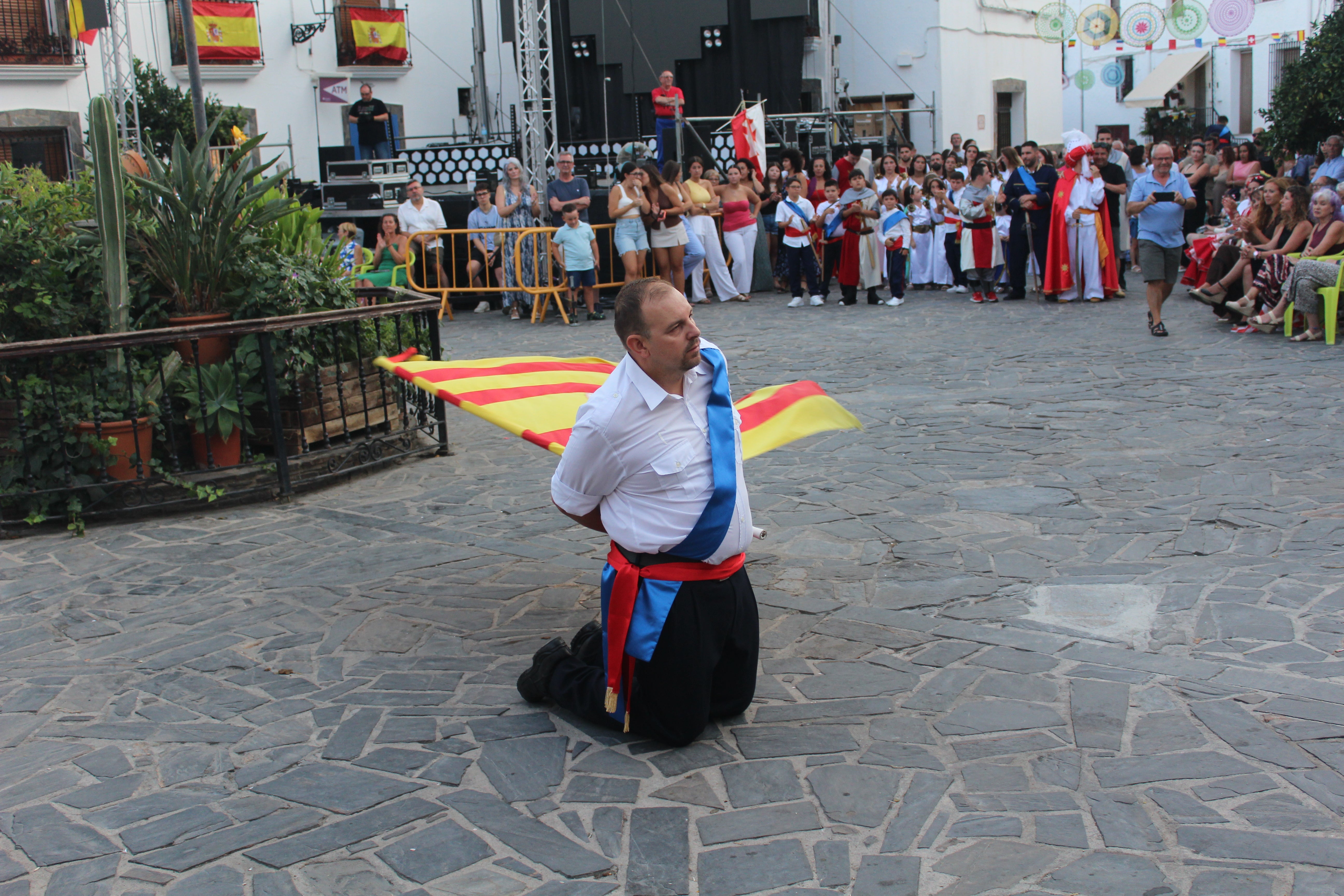 Velefique revive su pasión con los Moros y Cristianos, en imágenes