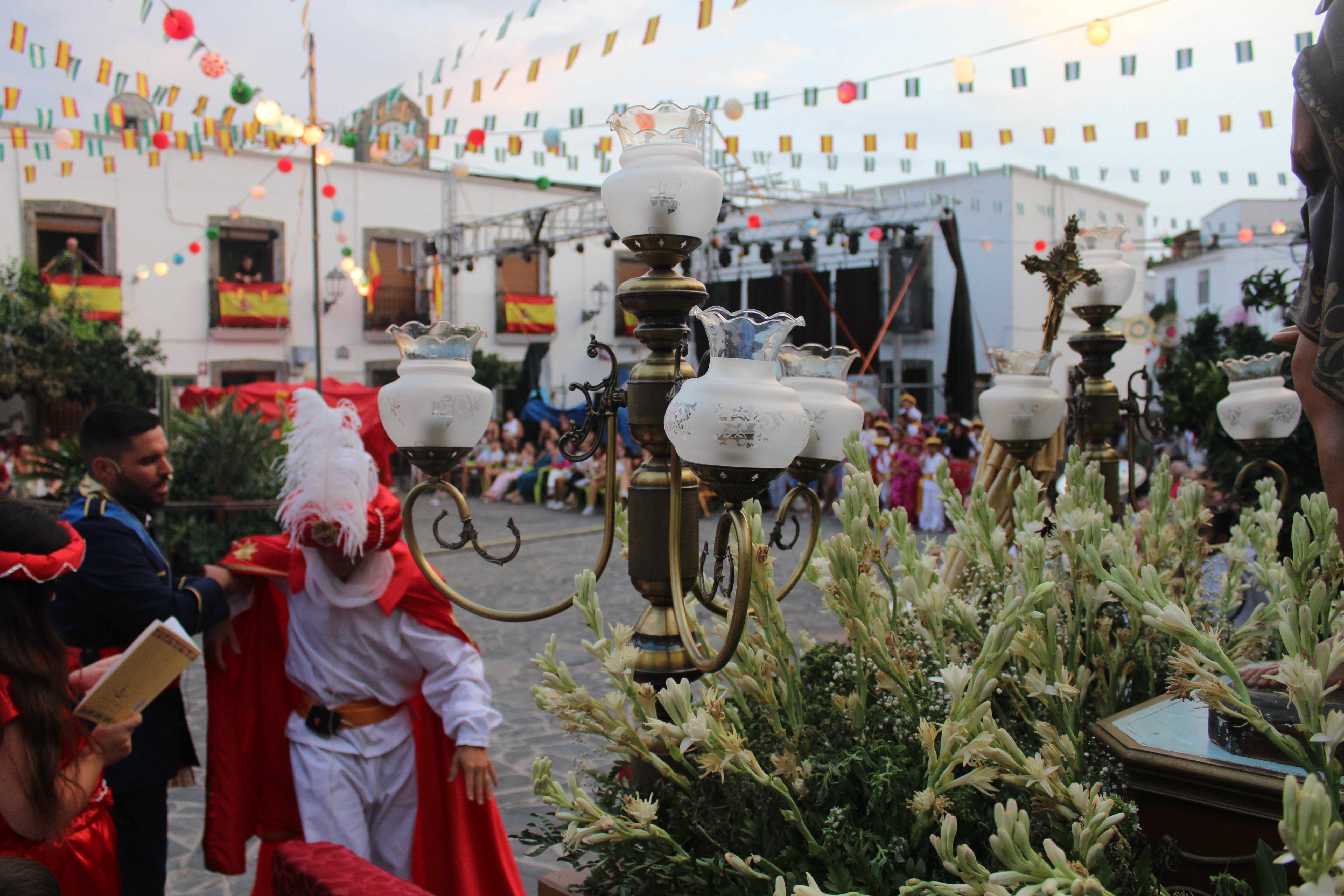 Velefique revive su pasión con los Moros y Cristianos, en imágenes