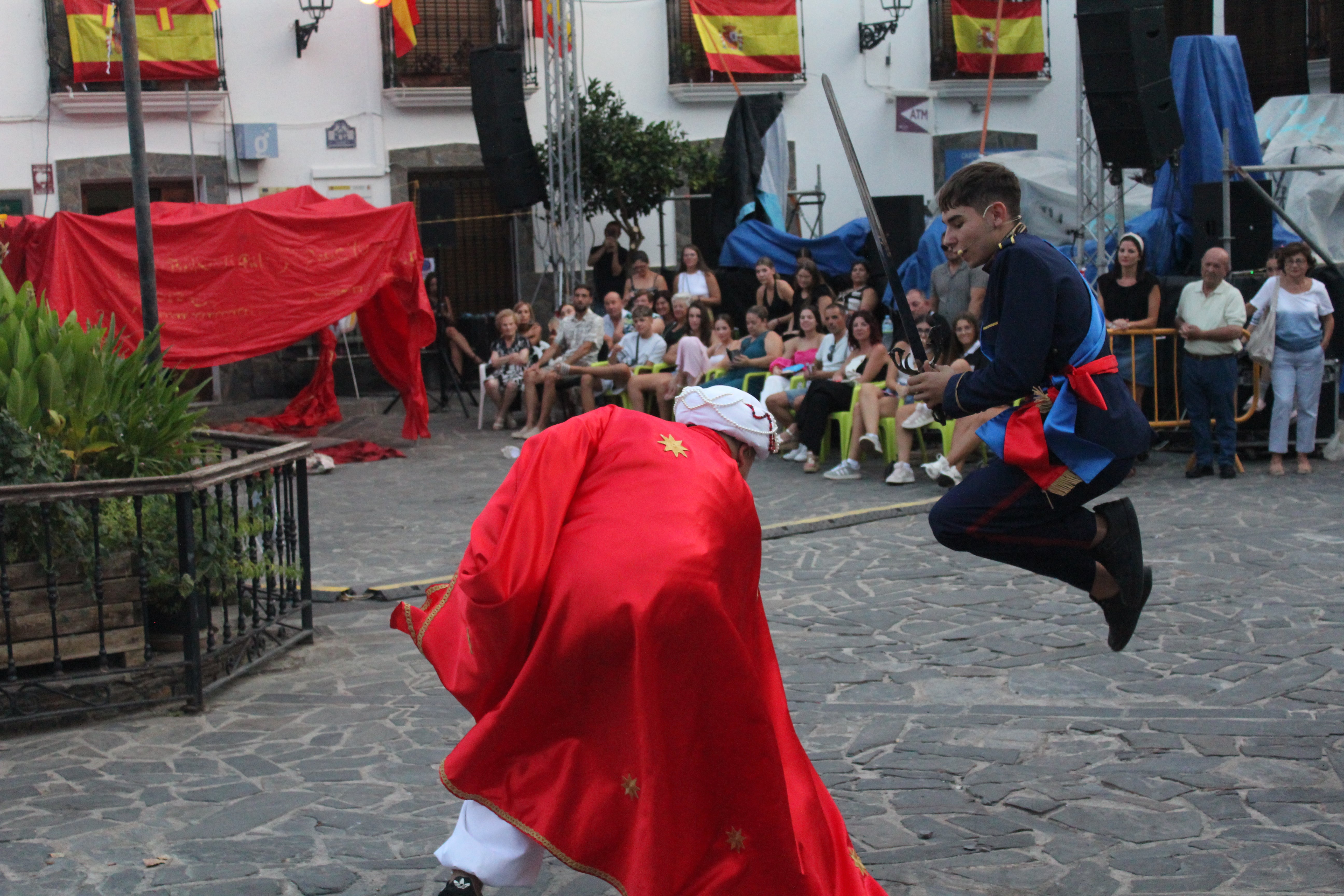 Velefique revive su pasión con los Moros y Cristianos, en imágenes